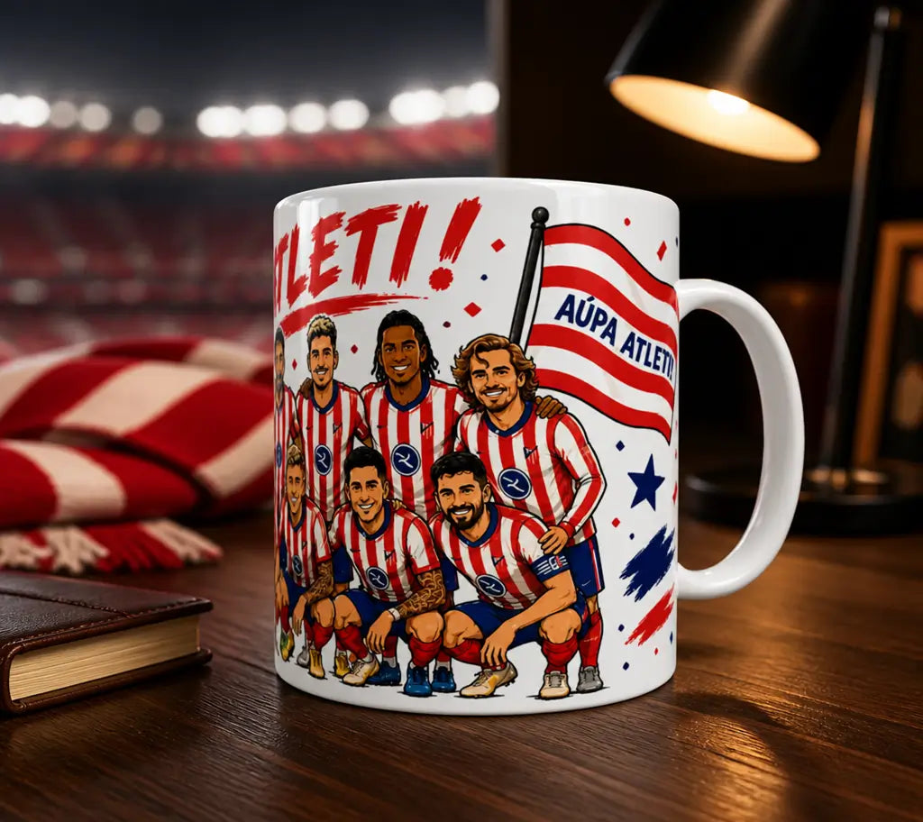 Taza del Atlético de Madrid con diseño épico, ideal para un colchonero disfrutando su bebida.