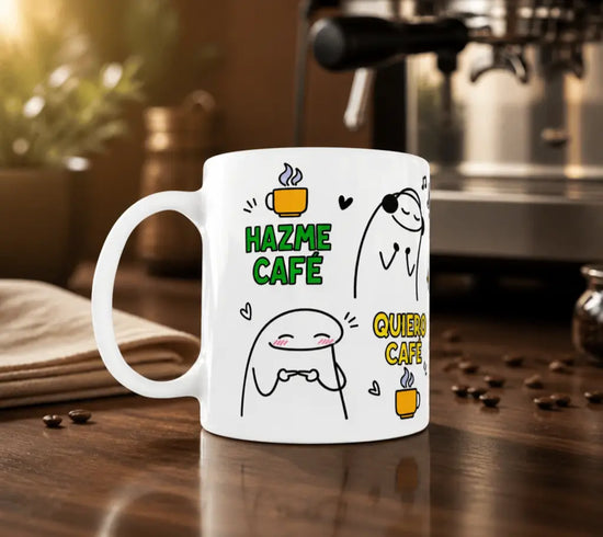 Diseño extendido de taza Flork con frases "Hazme café", "Dame café" y "Quiero café" en diferentes colores.