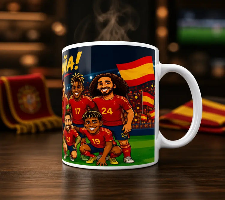 Taza de la Selección Española de fútbol en un ambiente de partido, ideal para animar a La Roja durante el Mundial.